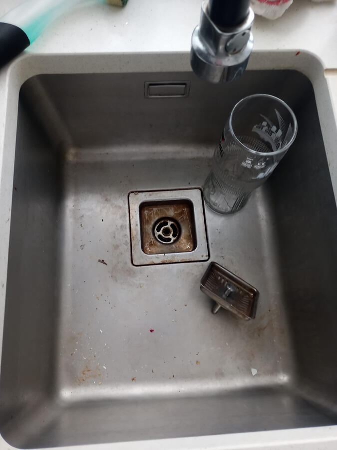 Before - Deep kitchen clean -Hoddesdon