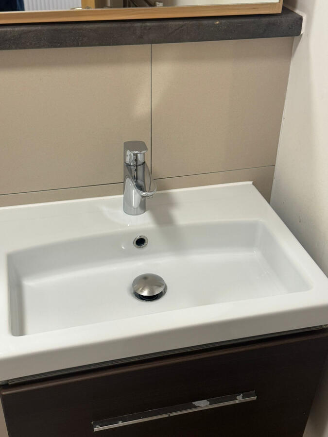 Bathroom Clean - Cheshunt